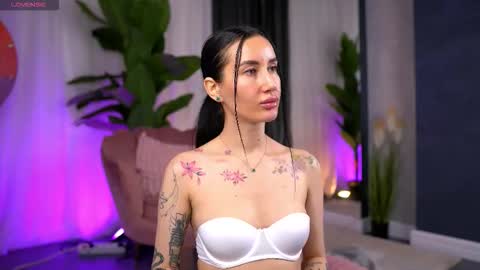 Serena online show from October 23, 2025, 10:03 am