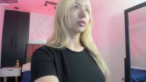 Serene online show from September 29, 2025, 1:05 pm