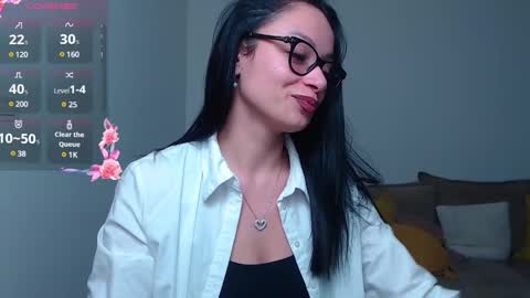 SereneSophi online show from February 24, 2025, 4:27 am