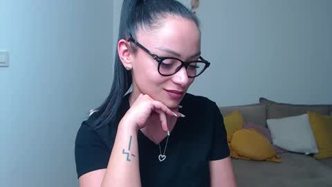 SereneSophi online show from March 10, 2025, 10:24 pm