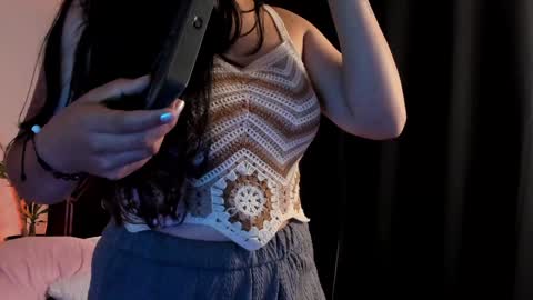 Snapshot of serenity_day chatting on December 2, 2024, 5:48 am Serenity online show from December 2, 2024, 5:48 am