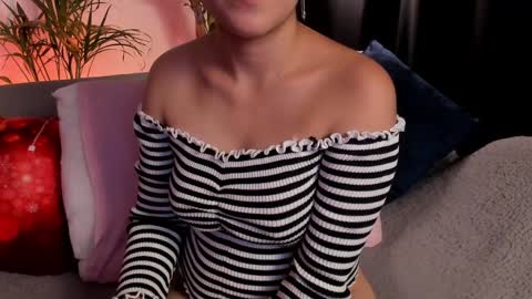 Snapshot of serenity_day chatting on January 18, 2025, 12:35 am Serenity online show from January 18, 2025, 12:35 am