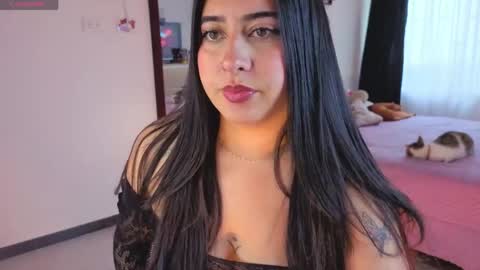 Serenna Cruz online show from May 13, 2026, 8:38 pm