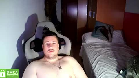 Snapshot of sergio95n chatting on July 4, 2026, 9:10 pm Pollos online show from July 4, 2026, 9:10 pm