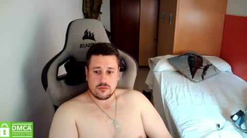 Snapshot of sergio95n chatting on July 8, 2026, 2:21 pm Pollos online show from July 8, 2026, 2:21 pm