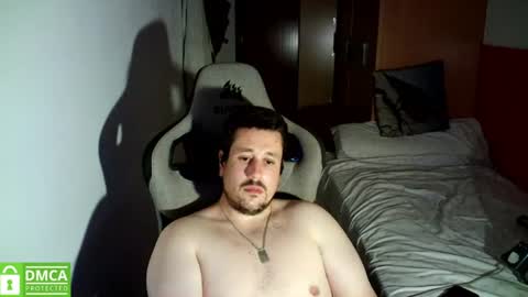 Snapshot of sergio95n chatting on July 31, 2026, 10:20 pm Pollos online show from July 31, 2026, 10:20 pm