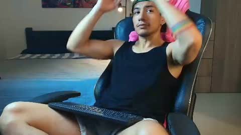 Snapshot of sergioruiz_199 chatting on June 11, 2026, 7:23 pm Sergioruiz 199 online show from June 11, 2026, 7:23 pm