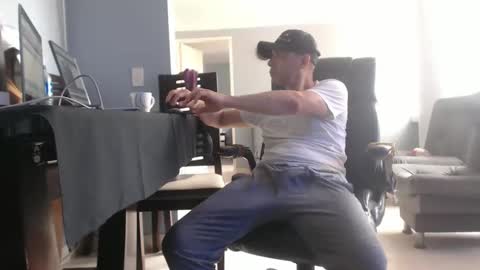 Snapshot of serioyhetero19 chatting on February 27, 2025, 4:21 pm hetero serio discreto online show from February 27, 2025, 4:21 pm