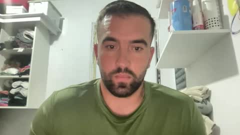 serpent_sexy online show from April 17, 2026, 10:02 pm