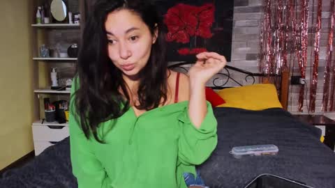 VIOLA online show from December 3, 2024, 6:26 am