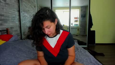 Snapshot of serpenttempter88 chatting on July 18, 2026, 4:49 am VIOLA online show from July 18, 2026, 4:49 am