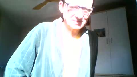 serrano49 online show from November 25, 2025, 10:15 am