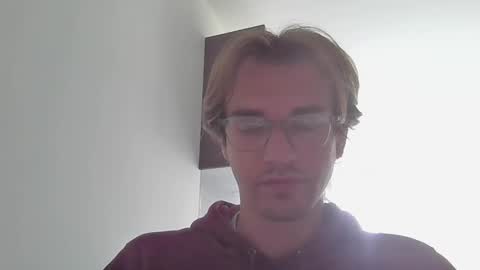 Snapshot of servandomier chatting on November 30, 2025, 5:28 pm mier online show from November 30, 2025, 5:28 pm