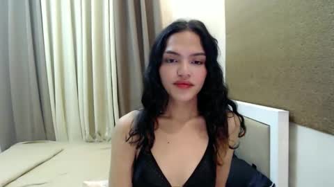 Bella online show from September 16, 2025, 7:26 pm