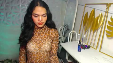 Bella online show from November 27, 2025, 4:42 pm