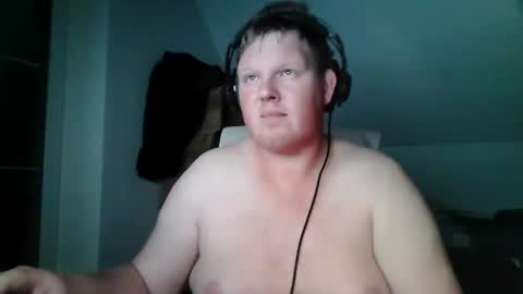 setcuna online show from November 21, 2025, 9:57 pm