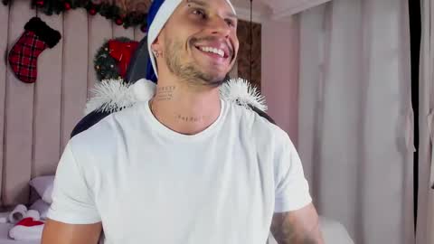 HEY IM SETH online show from December 22, 2024, 9:20 pm