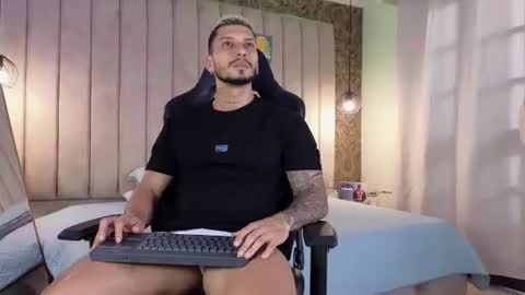 HEY IM SETH online show from January 10, 2025, 9:31 pm