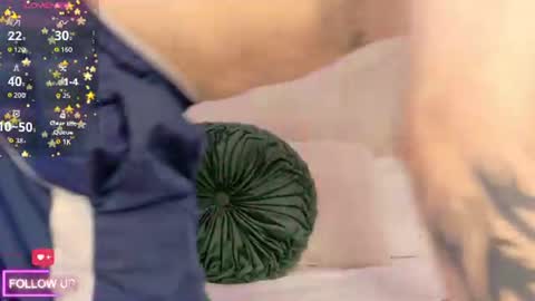 sett_and_gwen online show from June 18, 2026, 4:02 am