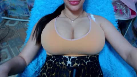 seu_cute online show from September 28, 2025, 12:32 pm