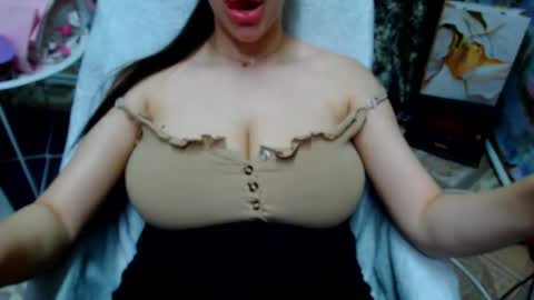 Snapshot of seu_cute chatting on April 7, 2026, 7:03 pm seu_cute online show from April 7, 2026, 7:03 pm