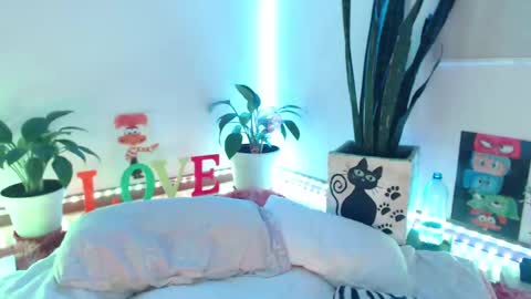 Snapshot of seuctive_woman57 chatting on September 30, 2025, 12:15 am samy online show from September 30, 2025, 12:15 am