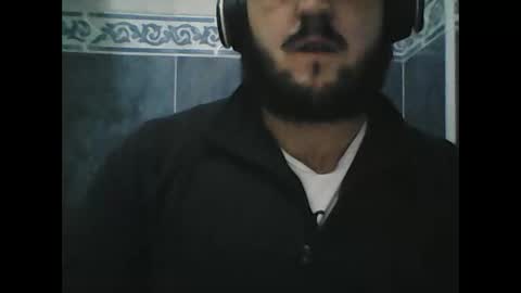 sevillano999 online show from November 18, 2025, 7:07 pm