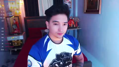 AXEL online show from February 13, 2025, 5:54 pm