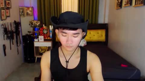 sexandroid1016 online show from November 26, 2025, 2:56 am