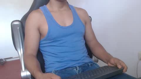 Snapshot of sexatlexx chatting on December 29, 2024, 1:49 pm arnold online show from December 29, 2024, 1:49 pm