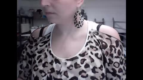 Snapshot of sexcoppia_24 chatting on October 29, 2025, 11:01 am sexcoppia_24 online show from October 29, 2025, 11:01 am