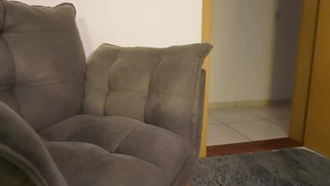 Mia and guests online show from April 7, 2026, 10:31 pm