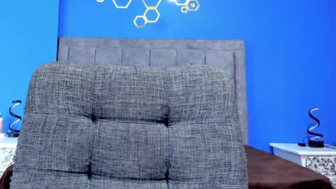 karen and camilo online show from February 2, 2025, 3:21 am