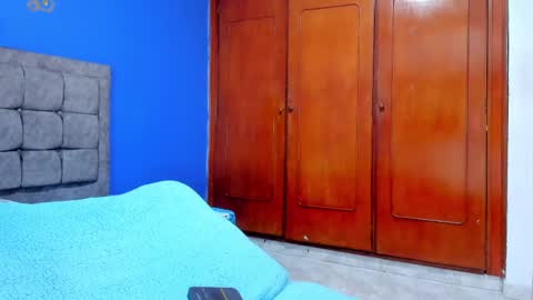 karen and camilo online show from February 26, 2025, 7:42 am