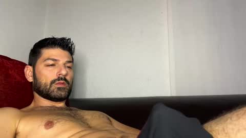 Lucenzo  online show from November 19, 2025, 2:11 am