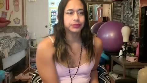 sexiwhiskey699 online show from June 3, 2026, 9:42 pm