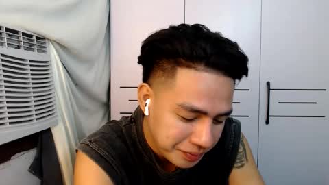 HI I AM JAMESPLEASE LET ME DO SOME HOT SHOWS FOR YOU HERE FOR MY  SCHOOL AND FOR MY FAMILY online show from November 9, 2025, 4:55 am