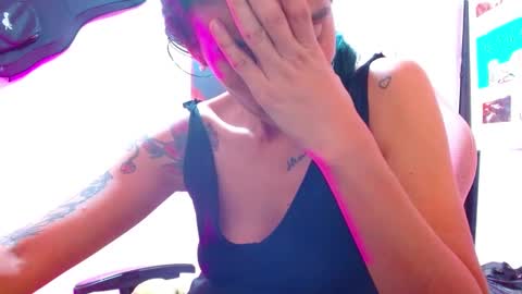 sexmilkdirty online show from December 6, 2024, 3:19 am