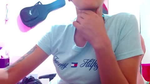 sexmilkdirty online show from December 21, 2024, 4:41 am