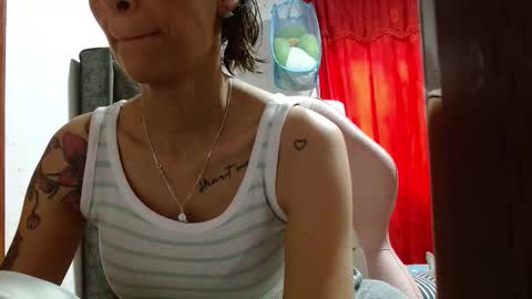 sexmilkdirty online show from February 13, 2026, 10:06 pm