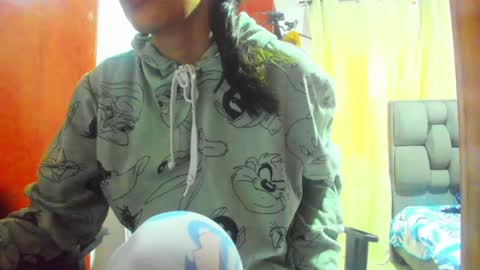 sexmilkdirty online show from April 24, 2026, 10:01 pm