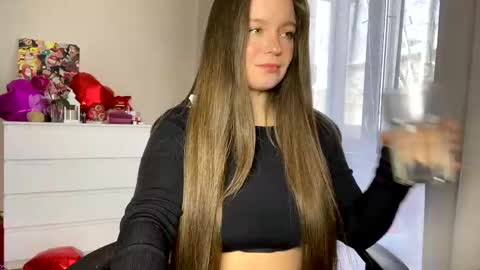 Snapshot of sexmoon11 chatting on February 23, 2025, 10:17 am My name is Mia whats yours online show from February 23, 2025, 10:17 am