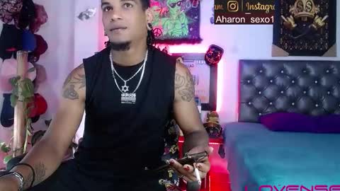 Snapshot of sexo_aharon chatting on February 2, 2026, 6:39 pm Aharon ravelo online show from February 2, 2026, 6:39 pm