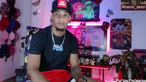 Snapshot of sexo_aharon chatting on February 15, 2026, 4:53 am Aharon ravelo online show from February 15, 2026, 4:53 am
