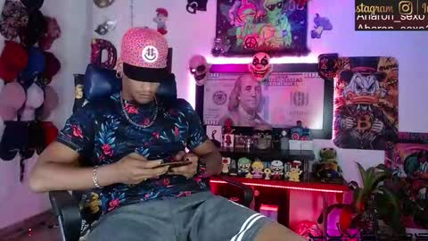 Snapshot of sexo_aharon chatting on February 19, 2026, 4:30 am Aharon ravelo online show from February 19, 2026, 4:30 am