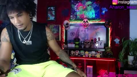 Snapshot of sexo_aharon chatting on April 1, 2026, 5:41 am Aharon ravelo online show from April 1, 2026, 5:41 am