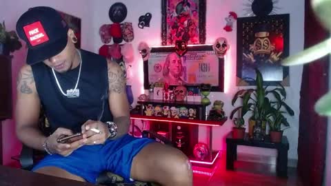 Aharon  ravelo online show from June 9, 2026, 3:40 am