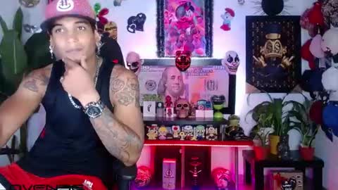 Aharon  ravelo online show from July 26, 2026, 3:58 am