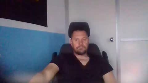 sexoatope79 online show from March 26, 2026, 7:14 am