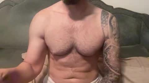 Snapshot of sexologistbull chatting on May 5, 2026, 6:38 pm SexologistBull online show from May 5, 2026, 6:38 pm